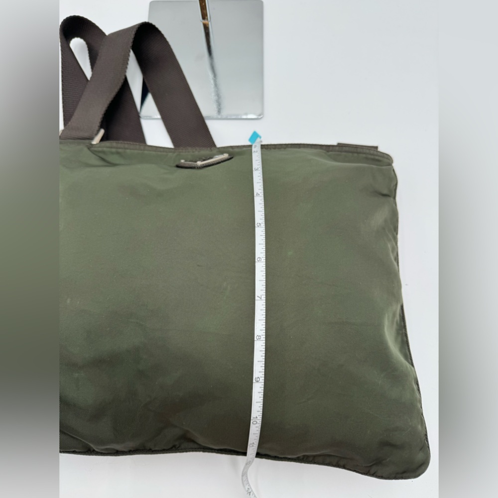 Prada - Authentic - Olive Green Canvas Tote Bag / Messenger Bag - Picture 11 of 16